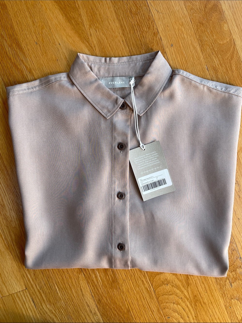 Everlane Taupe Short-Sleeve Button-Front Shirt